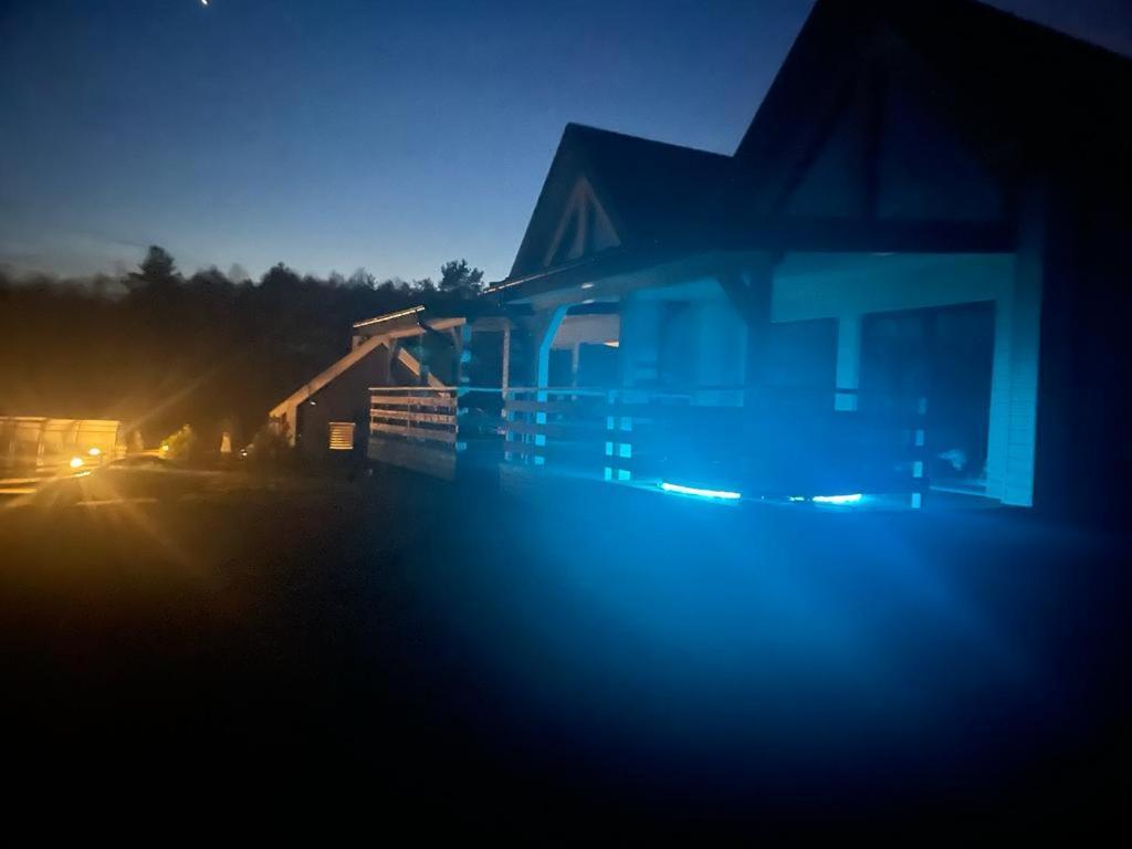 Osada Skoczkowo Komfortowe Domki Z Jacuzzi Nad Jeziorem- Sauna- Balia- Prywatny Staw Wedkarski Podiazy Экстерьер фото