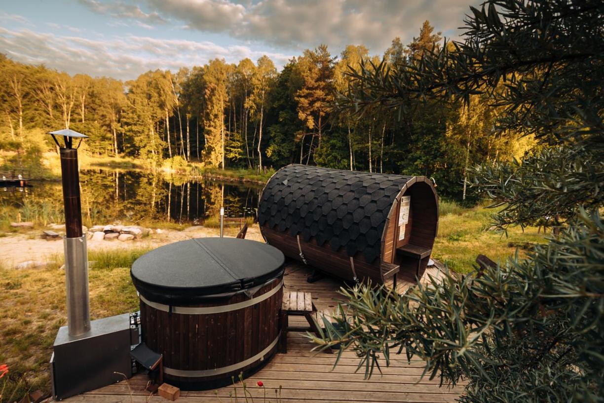 Osada Skoczkowo Komfortowe Domki Z Jacuzzi Nad Jeziorem- Sauna- Balia- Prywatny Staw Wedkarski Podiazy Экстерьер фото