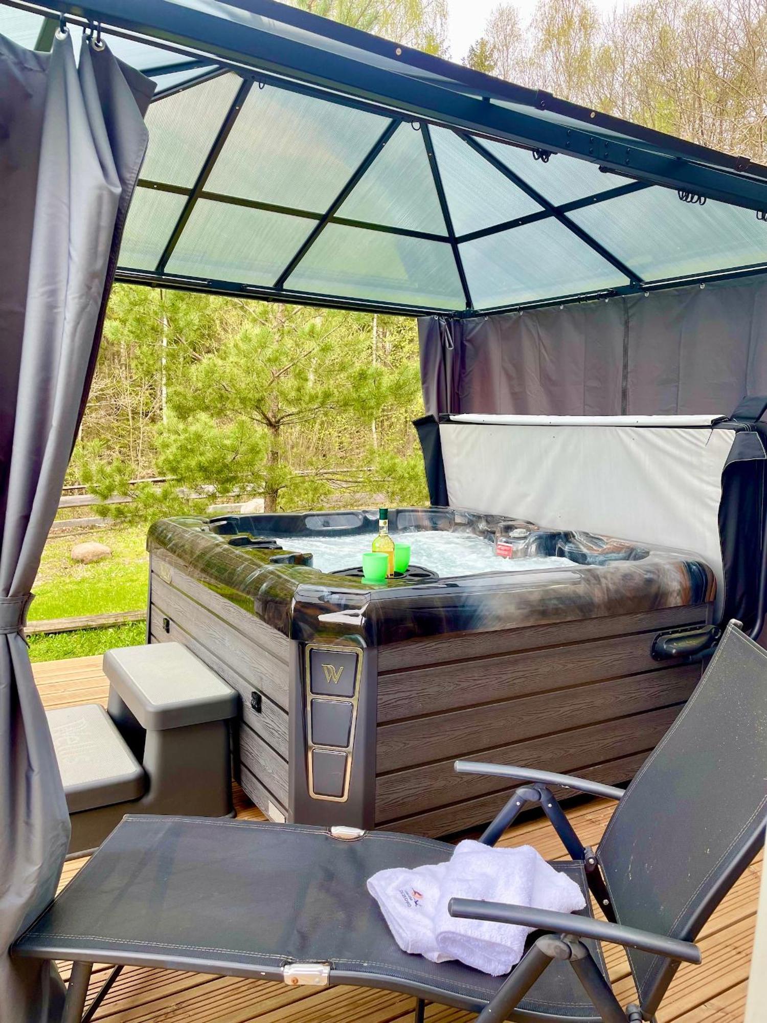 Osada Skoczkowo Komfortowe Domki Z Jacuzzi Nad Jeziorem- Sauna- Balia- Prywatny Staw Wedkarski Podiazy Экстерьер фото