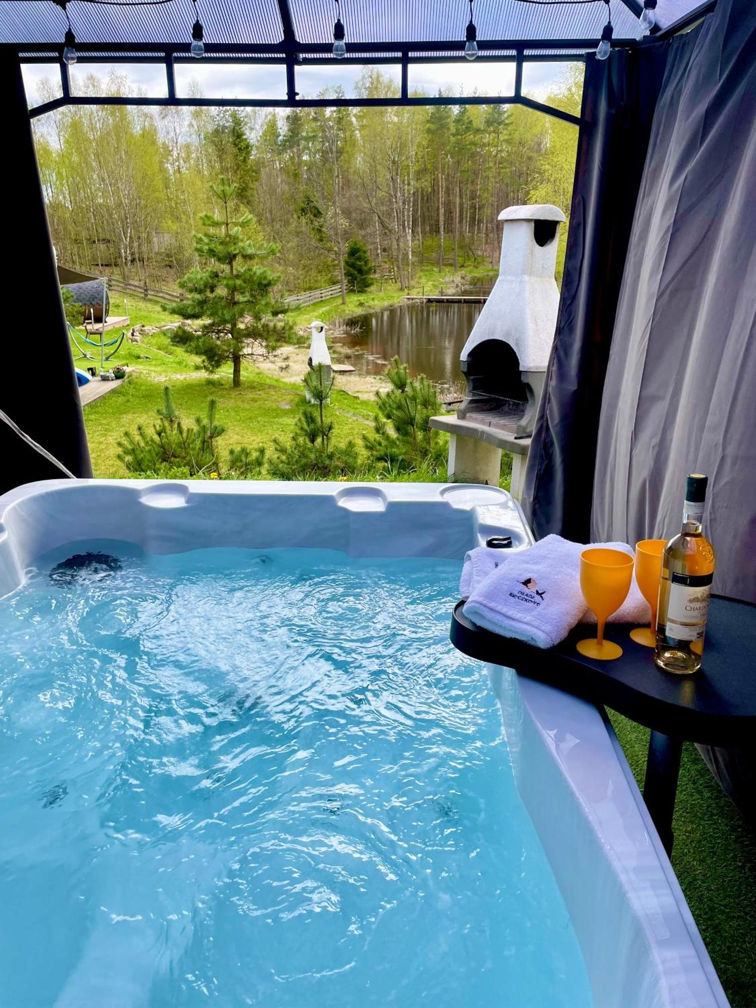 Osada Skoczkowo Komfortowe Domki Z Jacuzzi Nad Jeziorem- Sauna- Balia- Prywatny Staw Wedkarski Podiazy Экстерьер фото